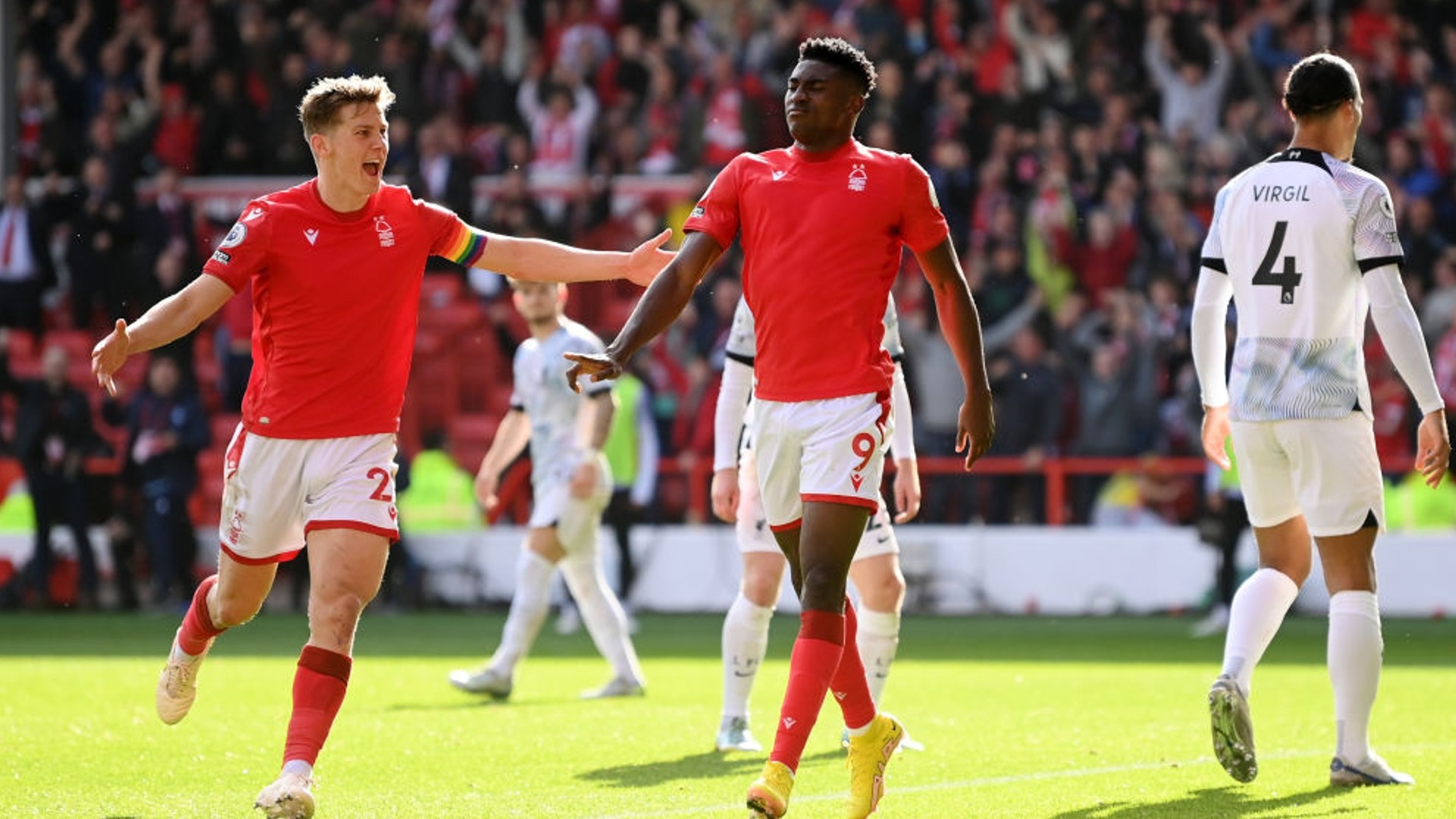 中给予力量 中给予力量